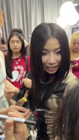 Chồng iu chúc mừng sn “Jolie không phải Jollibee” 🥰🥰 #lyhan #emxinhlyhan #viral 