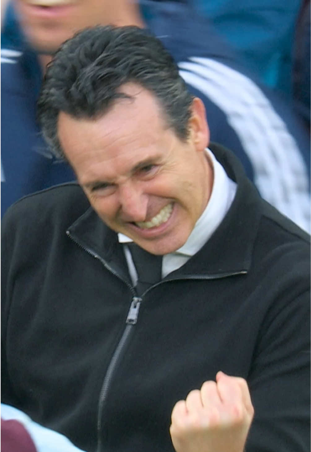 Unai’s reaction to the winner, and what a reaction it was 😆 #astonvilla #PremierLeague #UnaiEmery