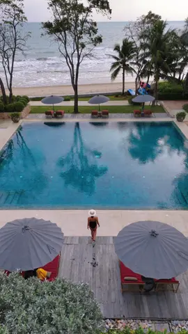 @CharrasBhawan ที่พักที่แนบชิดติดทะเลหัวหิน ที่มีกลิ่นอายของบ้านพักตากอากาศแบบความเป็นไทยคลาสสิค สวยมากๆ☺️ #หัวหิน #ที่พักหัวหิน #huahin #huahinthailand #เที่ยวหัวหิน 