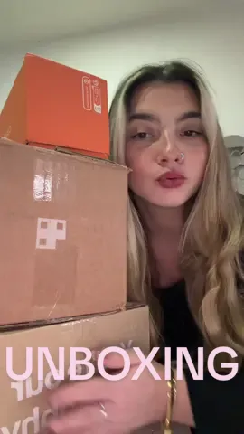 On découvre ensemble mes colis du mois 💗 @medicube global @FATION @Cuure @numbuzin  #collaboration #unboxingvideo #prpackage #pourtoi #december 