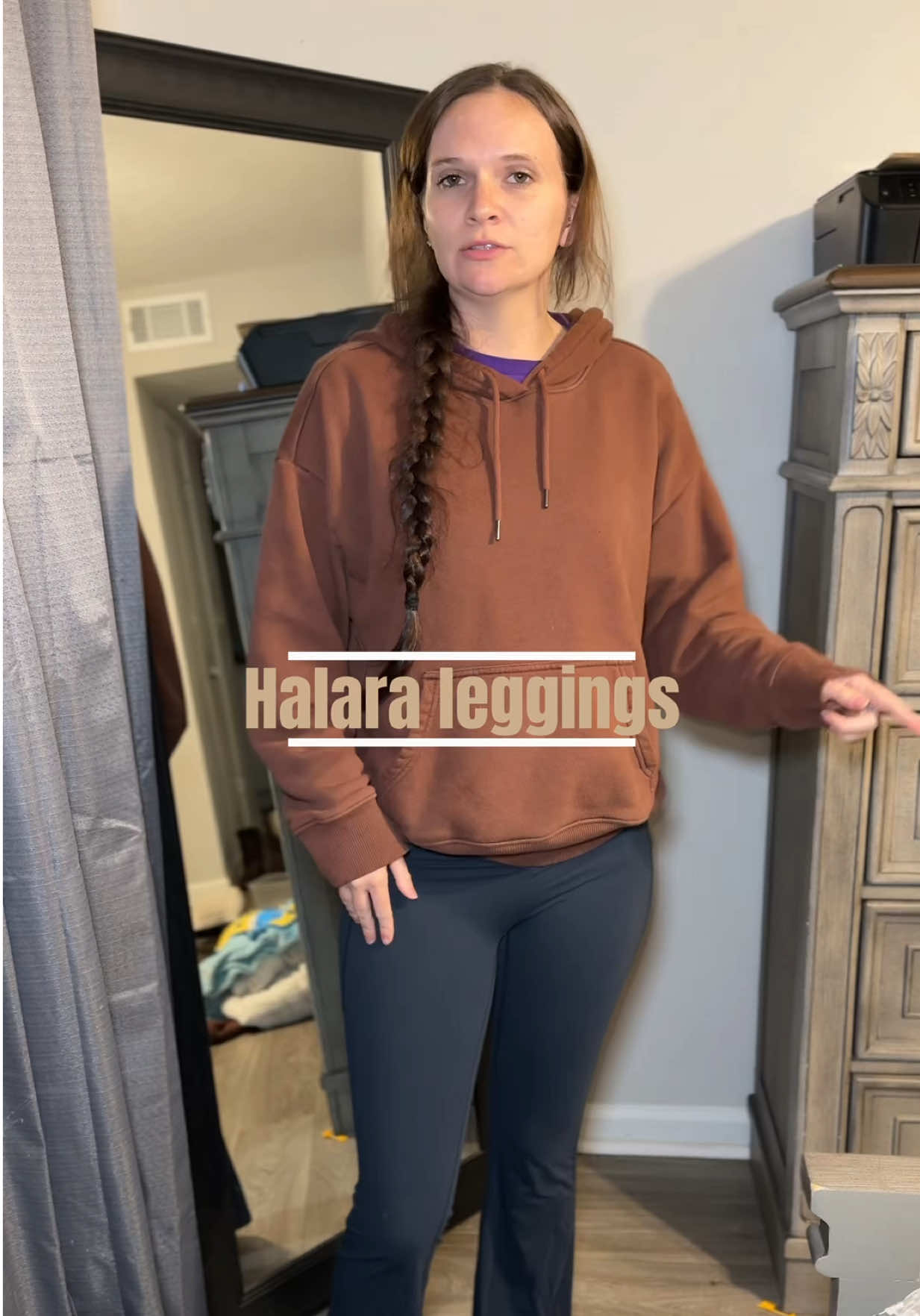 It’s the pockets for me!😮‍💨 @halara_official #halara  #halaraleggings  #halaratiktokshop  #ActiveinHalara #TikTokShopNewArrivals 