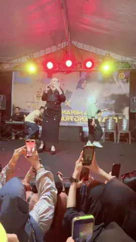 Dapek nan di hati lagunyo sakali 😍 @Fauzana  #fauzana1515 #fauzana #minang #urangawak #praysumatra 