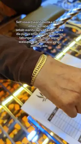 Hai Cik! Jom cuci mata dulu dengan koleksi yang available di kedai kami ✨🥰 . NEW ITEM 💛 READY STOCK ✨ . 𝐉𝐎𝐌 𝐒𝐄𝐑𝐁𝐔  𝐄𝐦𝐚𝐬 𝐓𝐮𝐥𝐞𝐧 𝟗𝟏𝟔 🔥 . 𝐌𝐄𝐌𝐀𝐍𝐆 𝐁𝐄𝐑𝐁𝐀𝐋𝐎𝐈-𝐁𝐀𝐋𝐎𝐈 𝐍𝐈 ‼️  𝐃𝐀𝐇 𝐋𝐀𝐇 𝐁𝐀𝐍𝐘𝐀𝐊 𝐏𝐈𝐋𝐈𝐇𝐀𝐍 𝐒𝐀𝐌𝐏𝐀𝐈 𝐑𝐀𝐌𝐁𝐀𝐍𝐆 𝐌𝐀𝐓𝐀 𝐃𝐈 𝐁𝐔𝐀𝐓𝐍𝐘𝐀 😍 . 𝐒𝐢𝐥𝐚 𝐎𝐫𝐝𝐞𝐫 𝐒𝐞𝐛𝐞𝐥𝐮𝐦 𝐈𝐭𝐞𝐦 𝐒𝐨𝐥𝐝 𝐎𝐮𝐭. . Bila nak tebus/order sila chat Admin +01125338910 #kedaiemaslelong #murah #emasori916 #lelongemas916murah #vyp#