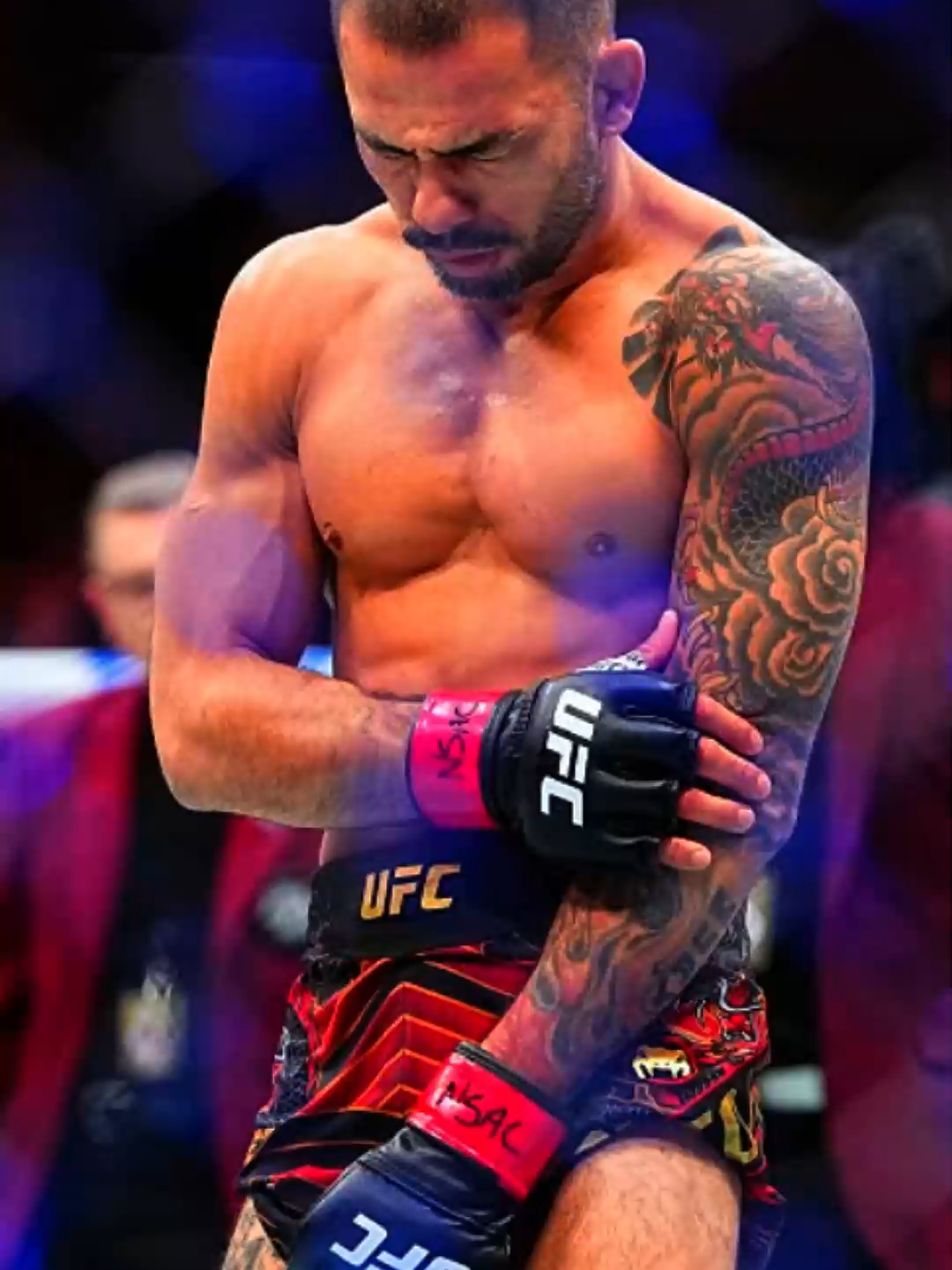 Pantoja sofre lesão grave no braço e perde título peso-mosca. #viral  #ufcvideo #fight #luta