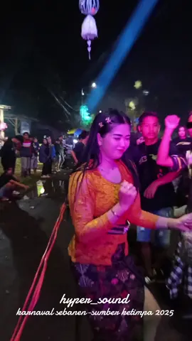 dancer tobrut ☺☺ sukosari punya #karnavalsoundsystem #dancercantik #karnavalhoreg #sebanenkalisatjember @sofiejember 