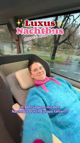 Der SCHOCK als ich auf diesen Knopf drücke?! 🤣 In Asien längst Standard, bei uns jetzt BRANDNEU: luxus Nachtbusse, die uns durch ganz Europa kutschieren und das für einen guten Preis und komfortabel wie in einem richtigen Bett?! Das plant zumindest die Firma, die wir uns im Video anschauen und ich bin gespannt! Aktuell fahren die Busse von Amsterdam nach Zürich und zurück plus von Zürich nach Barcelona und zurück. Weitere Strecken sind in Planung!  Ein Sitz kostet ca 160€. Buchbar über twiliner.com Ich bin von Amsterdam nach Zürich gefahren 🤓 Würdest du damit fahren?! 😅 @twiliner.nightbus  #reisen #nachtbus #kurztrip #geheimtipp 