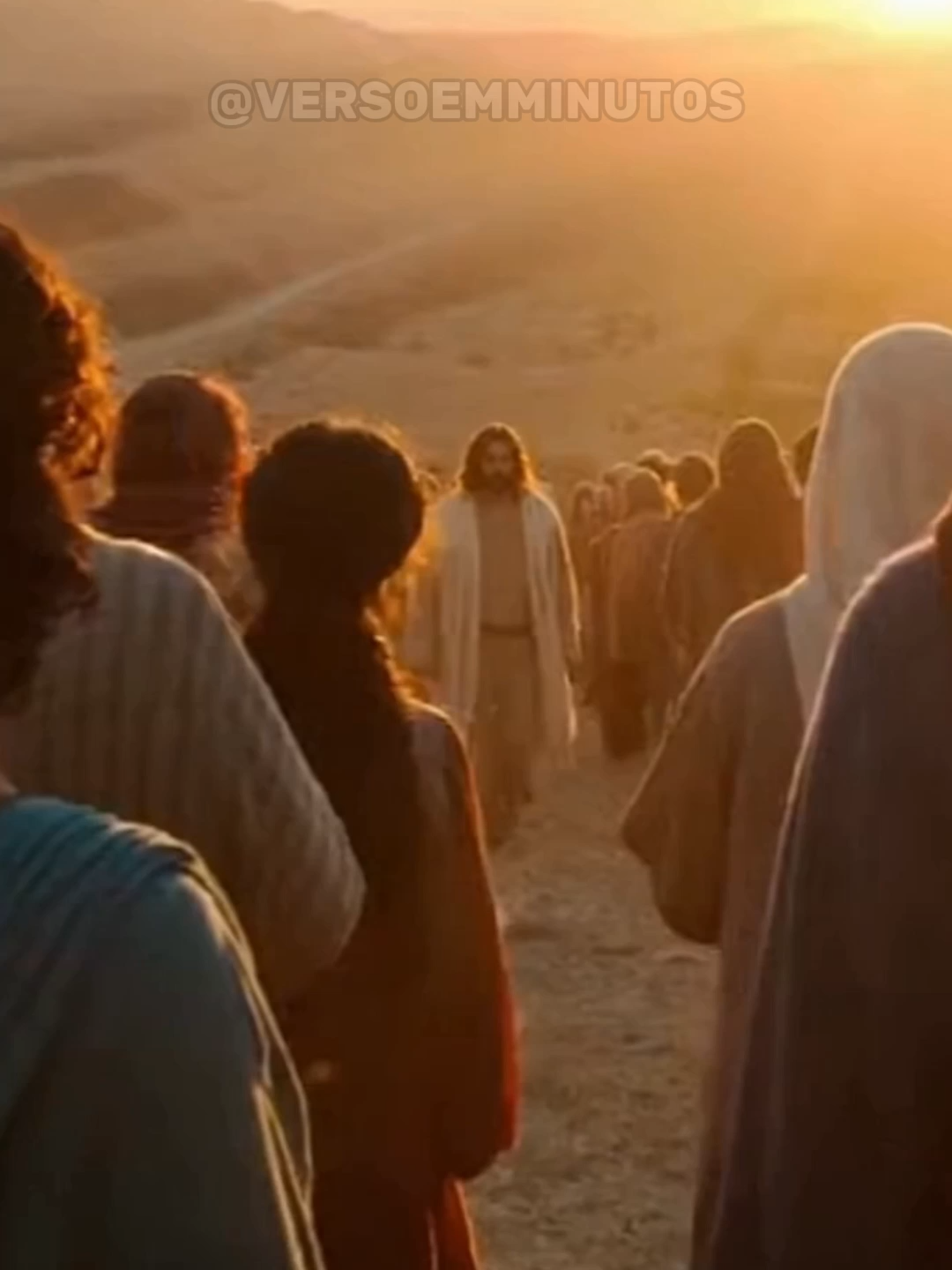 Jesus te chama a viver a misericórdia hoje. Quem perdoa, encontra paz. #Jesus #Deus #MensagemDeFé #Reflexão #tiktokgospel