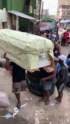 I carry all sh*t to survive That’s the mentality of an African man 💪God bless Africa 🙏