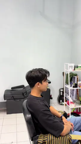 Yang bingung cari capster yang bisa motong korean look bisa nih salah satu inspirasi di sragen bisa lngsung dateng ke sini yah Jl. Diponegoro No.5, Magero, Sragen Tengah, Kec. Sragen, Kabupaten Sragen (barat harpan coffe) #sragen #barbershop #rekomendasibarbersragen #masukberanda #fypシ 