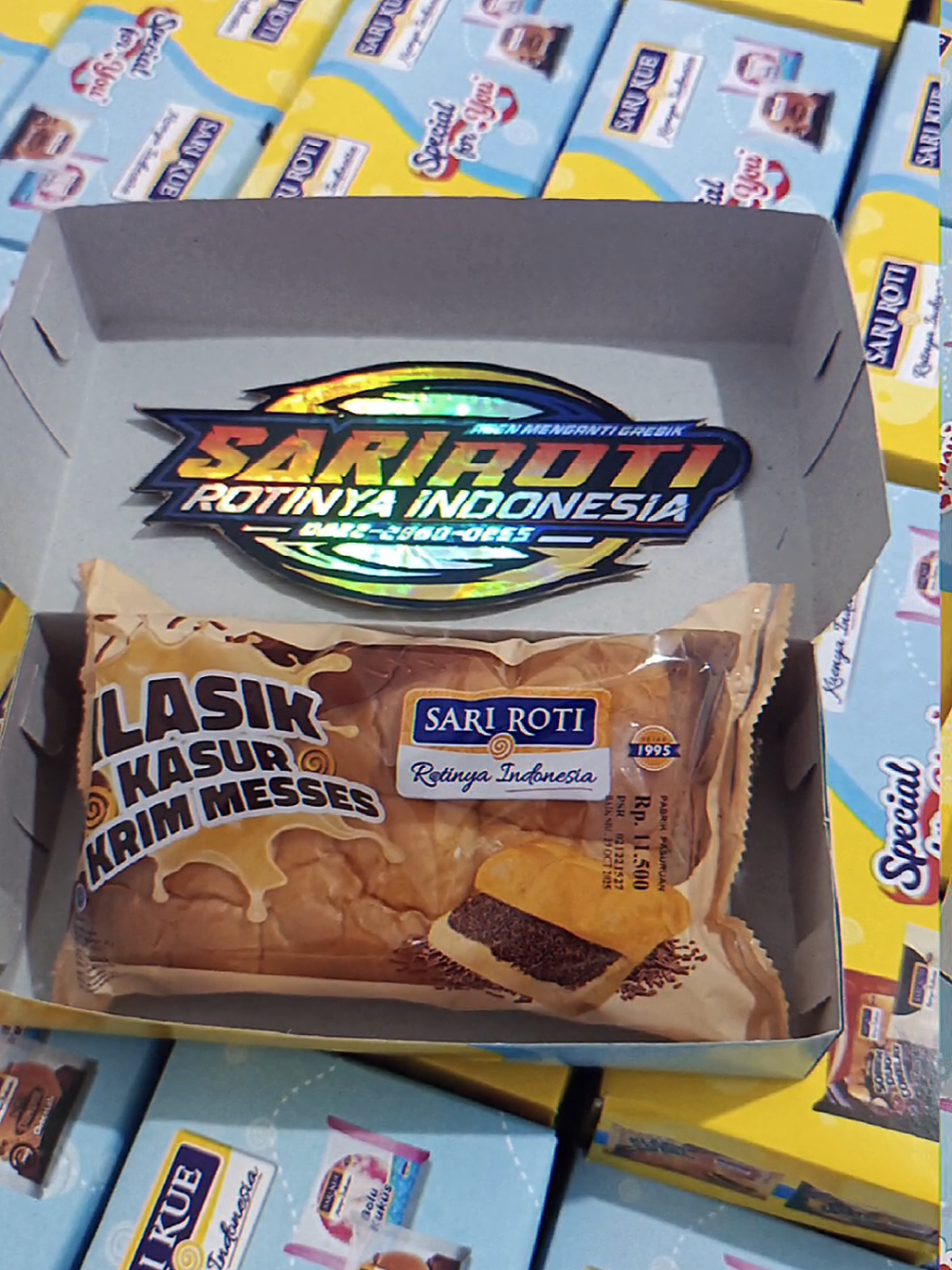 Ini nih pakeh hajatan sari roti terlaris 🤗 Rekomendasi banget cocok buat segala acara hajatan. pastinya free ongkir seluruh jawa timur dengan minimal pembelian 750rb 😍🥰 #rotihajatan #hajatanviral #sarirotihajatan #sariroti #fyppppppppppppppppppppppp 