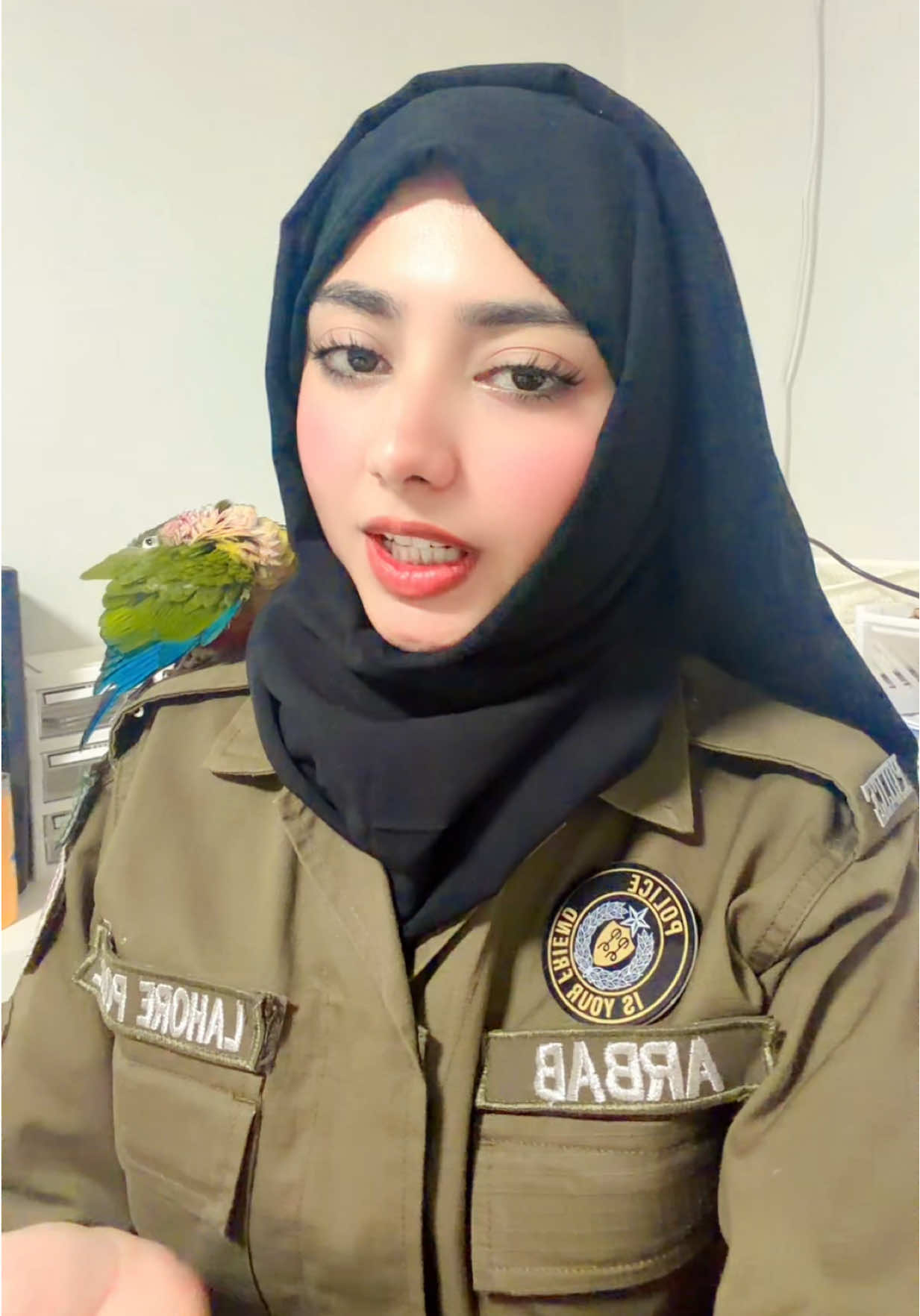 Ye kiya seen h 🤔#creatorsearchinsights2025 #manoofficial046 #punjabpolicezindabad🇵🇰 #