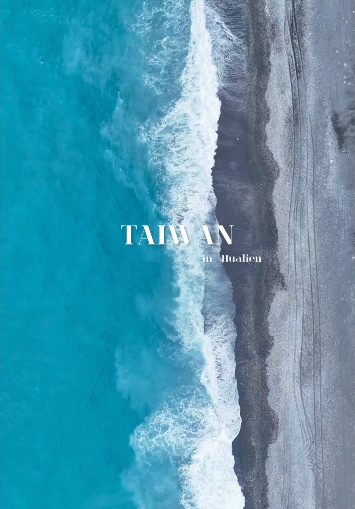 這一次 窗外的浪花 不斷寫信過來 拍在沙灘上 也像拍在旅人的心裡 ⋯ 列車中像演繹每個旅程的故事 也像是替風的情緒伴奏 而海 以藍為層次 慢慢鋪成旅途中 最溫柔的序章 ⋯ - - - #花蓮 #崇德海灘  #fyp  #花蓮景點  #上熱門