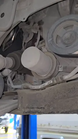 oil filter changing trick #automotive #DIY #mechanic 