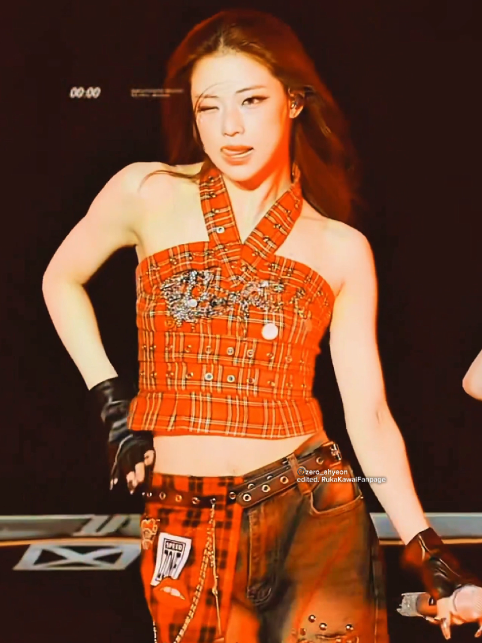 RUKA sticks out her tongue during PSYCHO RAP?!!😳🥵🔥*DIEEE* Ruka rap psycho at Kobe day 2 Japan Fan Concert Kobe Day 2 _ ©️zero_ahyeon edited. RukaKawaiFanpage babymonster Kobe Day 2 japan fan concert 2025, Babymonster Glion arena Kobe, babymonster main rapper ruka, babymonster main dancer ruka, ruka julurin lidah di rap psycho, ruka lidah lagu psycho, ruka tongue, ruka melet lidah psycho #BABYMONSTER #RUKA #루카 #베이비몬스터 #KAWAIRUKA 베이비몬스터 루카, ルカ, 河井瑠花