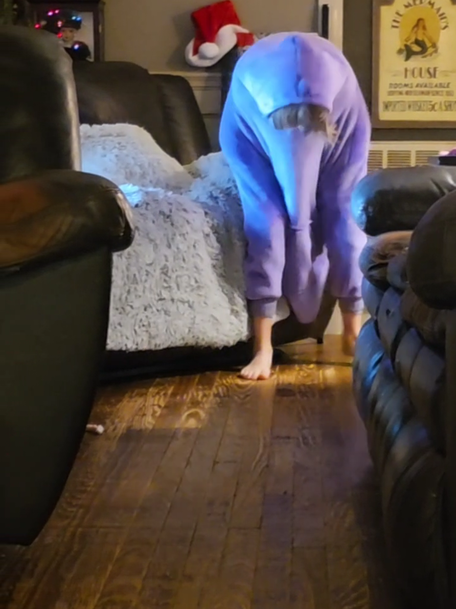 Chicken walk 🐔 #trending #viralvideo #funnyvideo #lol #sundayfunday 