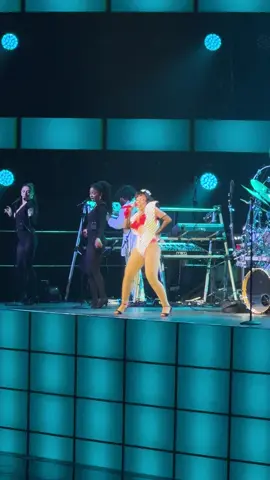 get into it yuh live in manila! #dojacat #dojacatlive #dojacatsupremacy 