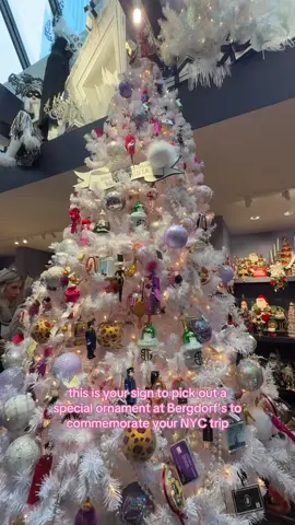 Christmas ornaments at bergdorf’s #christmasshopping #christmasinnewyork #bergdorfgoodman 