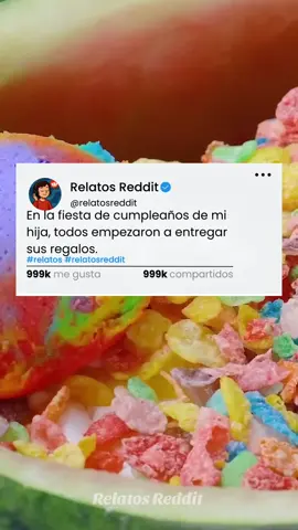 Parte 2 en el Perfil - En la fiesta de cumpleaños de mi hija, todos empezaron a entregar sus regalos. #reddit #redditstories #redditespañol #español #historiasreales 