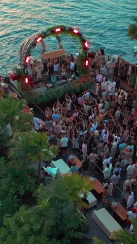 #saeta en el paraíso flotante  - #flamenco #afrohouse #phuket #yachtparty 