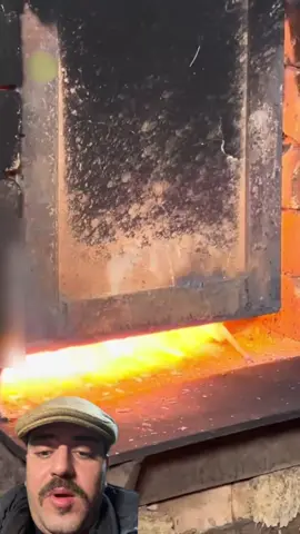 ‏باكستاني اليد العاملة المؤهلة صناعة المقص وسائل جد بسيطة بدائية بالنسبة لصناعة العاصمة - - - - - ش##fyp #pourtoi #algeria #viral #dz 