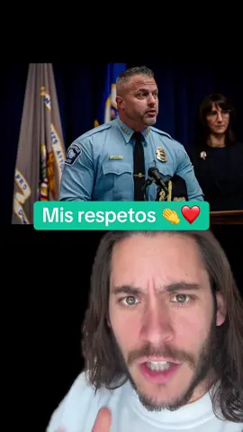 Mis respetos a este jefe de policía por ponerle un alto a la migra 👏❤️