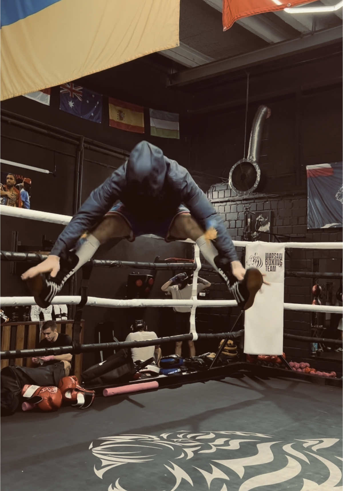 Soviet style  #jesusisking #ukraine🇺🇦 #sovietstyle #boxing #ukraine