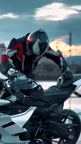 #CapCut  @𝒞𝒽𝒾𝒸𝒶 𝒷𝒾𝓀𝑒𝓇🥷🏼🦂🦅 