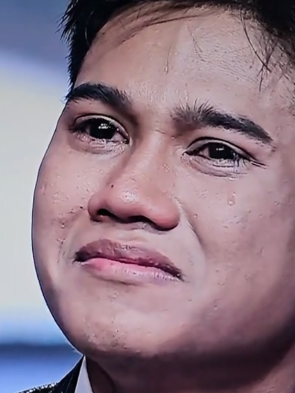 Tangis Valen Da7 asal Pamekasan, di sela mengiringi perpisahan setelah tersengol nya Mila peserta asal Bogor😢😢 #dangdutacademi7indosiar #milenmilavalen #milada7 #valenda7 #top4da7 