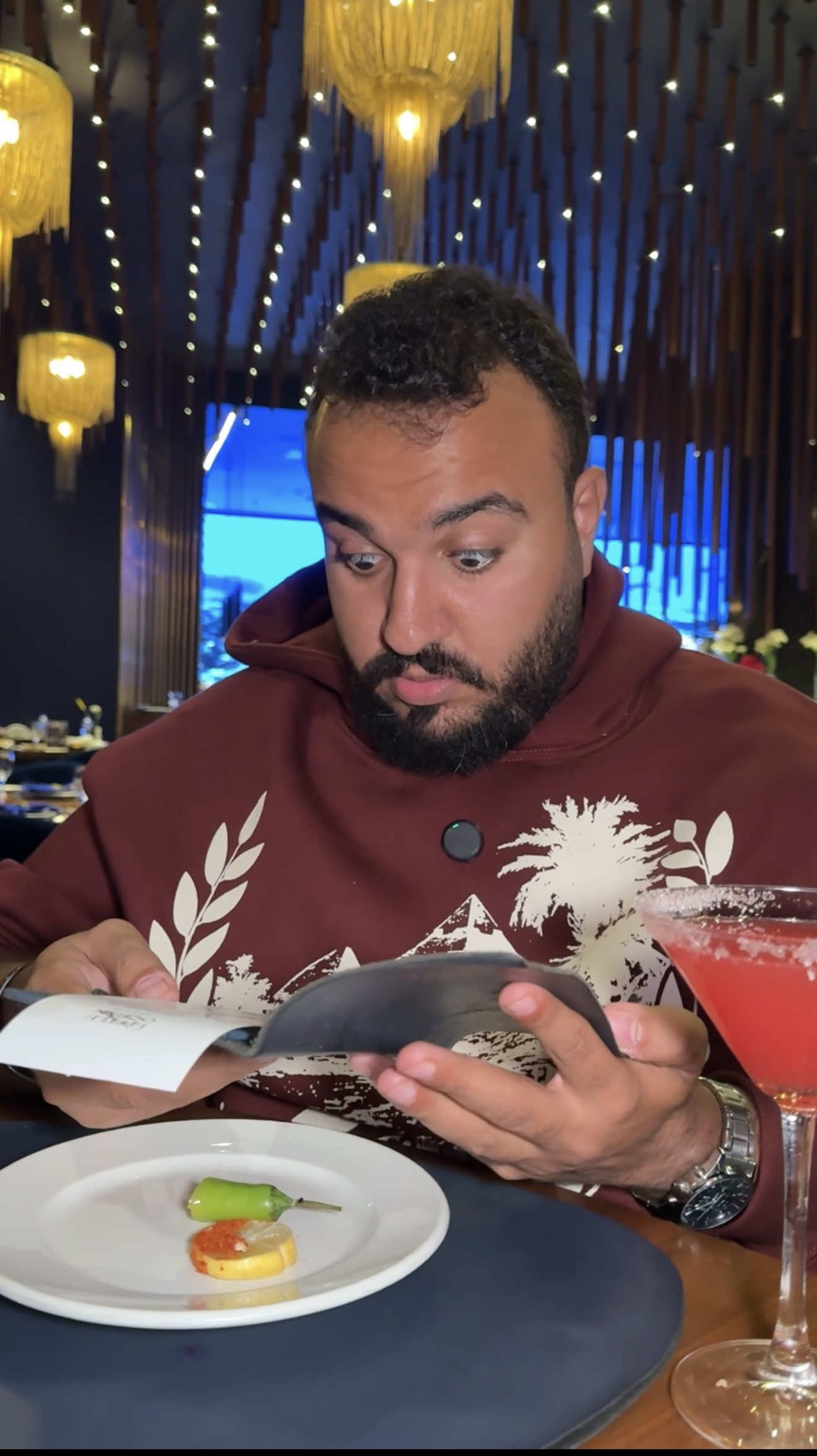 لما تجرب اشيك مطعم سي فود 