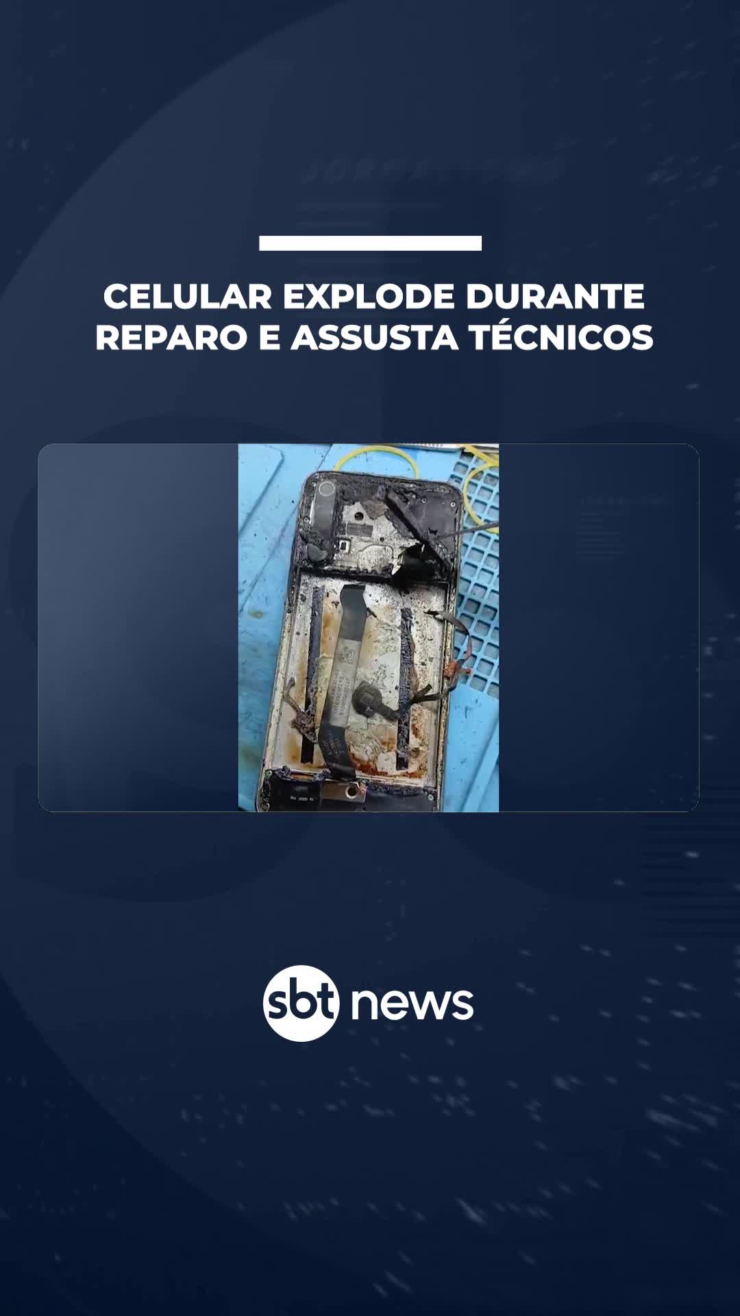 Um celular explodiu enquanto técnicos realizavam a troca da tela em uma assistência técnica de Ibiporã, no Norte do Paraná. O aparelho foi colocado em uma chapa térmica para amolecer a cola, mas a alta temperatura provocou o incêndio. Câmeras registraram o momento das chamas. Segundo o estabelecimento, o celular seria vendido após o reparo. Apesar do susto, ninguém ficou ferido. #sbtnews #notícias #explosão #celular
