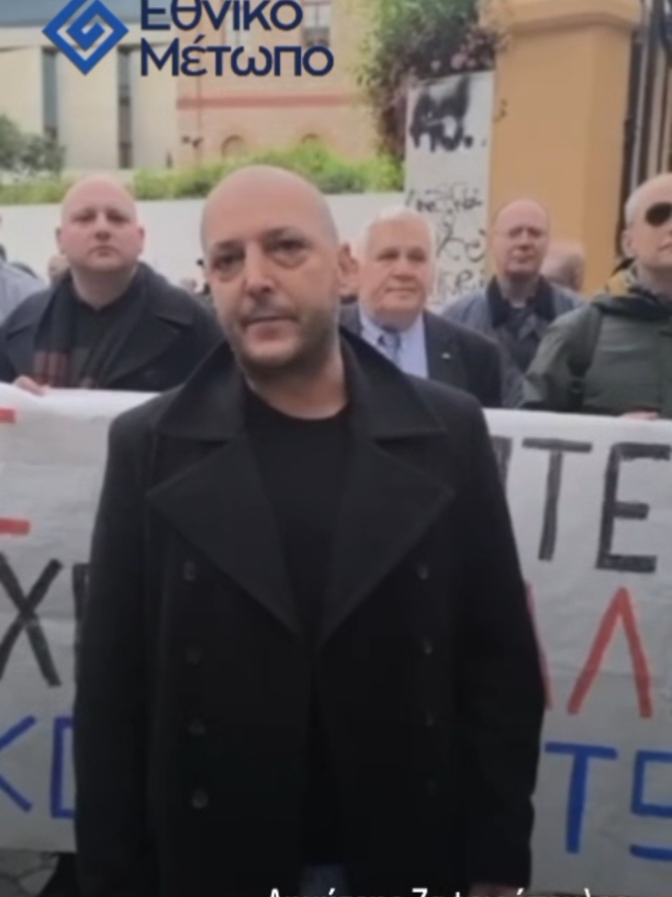 Τότε οι κομμουνιστές, σήμερα οι πολυεθνικές, οι εισπρακτικές, τα λαμόγια του #ΟΠΕΚΕΠΕ . Το #ΕθνικοΜετωπο  στο #Μακρυγιαννη για το τωρινό νόημα για τα #Δεκεμβριανα :. Με τους #αγροτες 