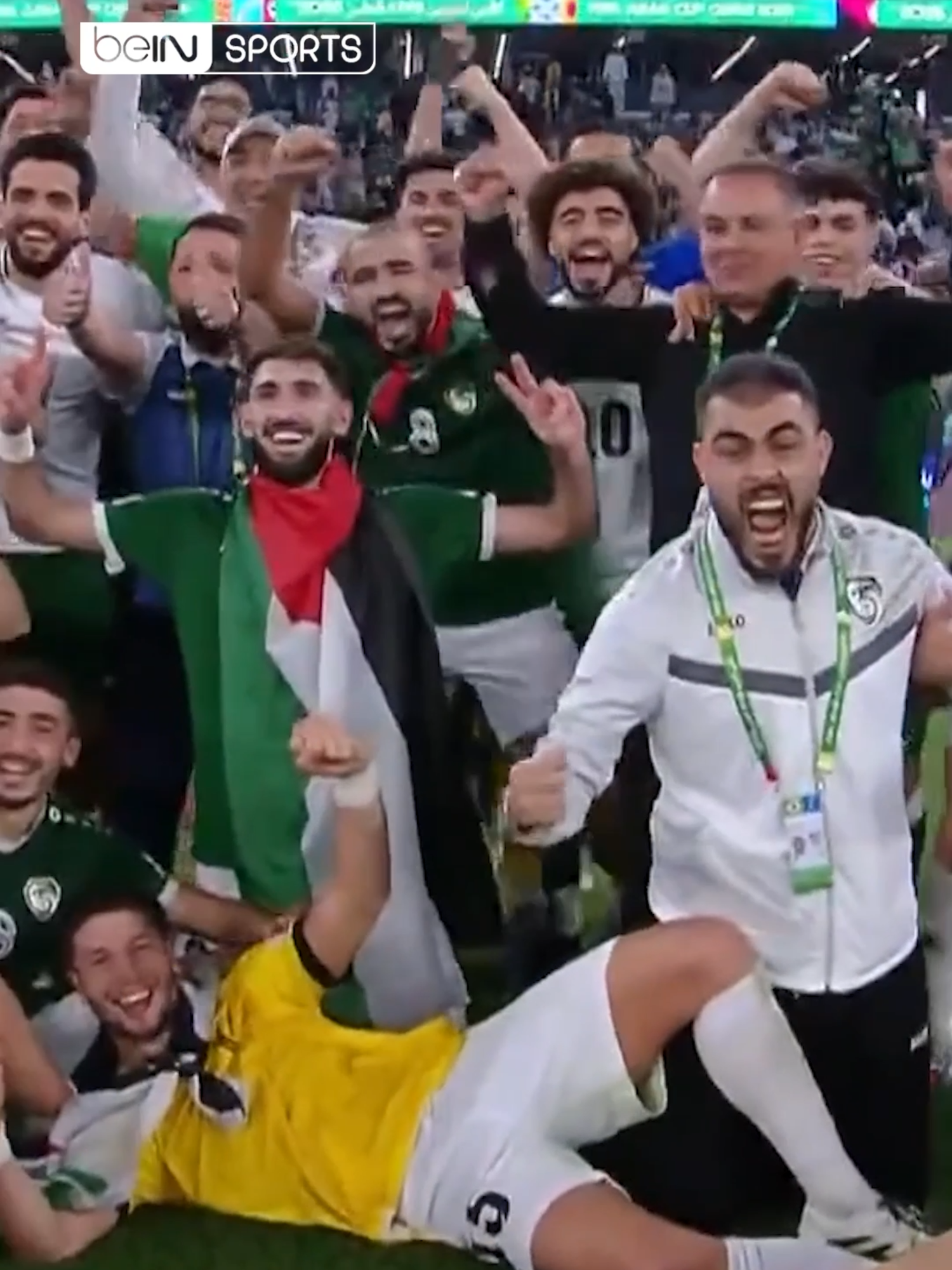 ‫🇸🇾🇵🇸 صور واحتفال منتخبي سوريا وفلسطين بعد الصعود لربع نهائي كأس العرب.‬ #كأس_العرب #كأس_العرب2025 #ArabCup2025 #FIFArabCup #FIFAArabCup #sportsontiktok