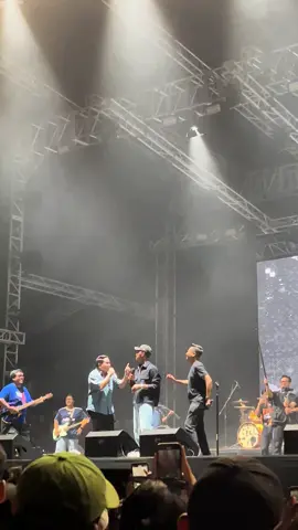 Uempuk poll mas @Faisal Bagus suaramuhhh, koyo tahu😅 #fyp #dumes #guyonwaton #omwawes #aftershine @GUYONWATONOFFICIAL @Hasantoysss @AFTERSHINE OFFICIAL @King Gaseng @Jomlo Festival 