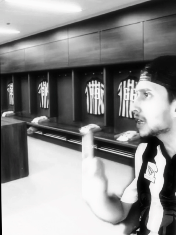 لايك وفواو يا الذيب 🤍. 