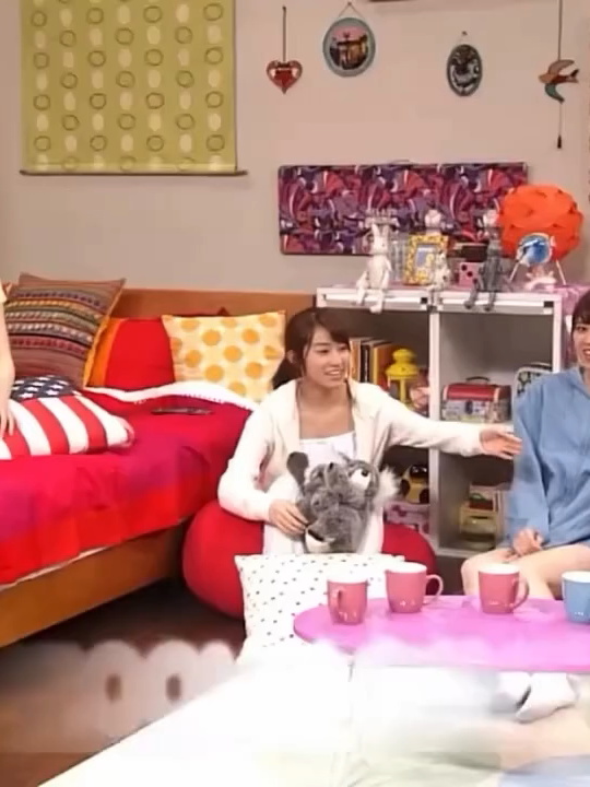 変なテンションでエッチな1期生の方々🫣~よだちゃんのTalkでお風呂に入ってる写真が送られて､なぁちゃんのお風呂に入ったやつを思い出しました❗️~  #齋藤飛鳥 #桜井玲香 #橋本奈々未 #松村沙友理 #樋口日奈 #山下美月 #西野七瀬 #生駒里奈 #生田絵梨花 #久保史緒里 #井上小百合 #永島聖羅 #日村勇紀 #設楽統 #バナナマン #乃木坂工事中 #乃木坂好きな人と繋がりたい #乃木坂46 #nogizaka46 #乃木坂46好きな人と仲良くなりたい #乃木坂46好きな人と繋がりたい