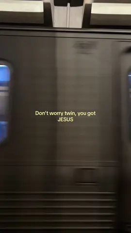 YOU GOT JESUS TWIN!! #Jesuslovesyou #christiantiktok #Jesustok 