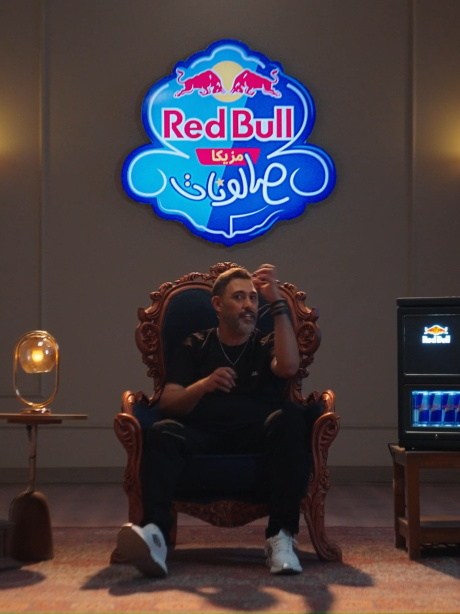 مبيحبش يتكلم عن نفسه كتير 😎