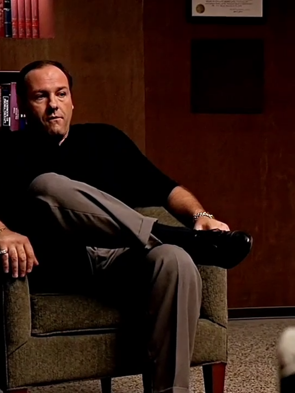 يحس أن وجوده ما مفهوم  #fyp #حسن_هادي#sopranos #اقتباسات #foryou 