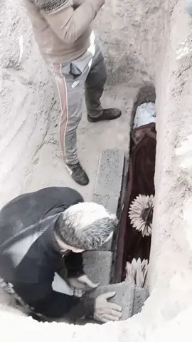 آلَلَهّمً آرحًمً مًوٌتٌآنِآ وٌمًوٌتٌﮯ آلَمًسِلَمًيَنِ  آلَلَهّمً آغُفُر لَهّمً وٌآرحًمًهّمً وٌآسِکْنِهّمً فُسِيَحً جّنِآتٌکْ وٌآجّعٌلَ قُبًرهّمً روٌضةّ مًنِ ريَآض آلَجّنِةّ  أمًيَنِ أمًيَنِ يَآربً آلَعٌآلَمًيَنِ 