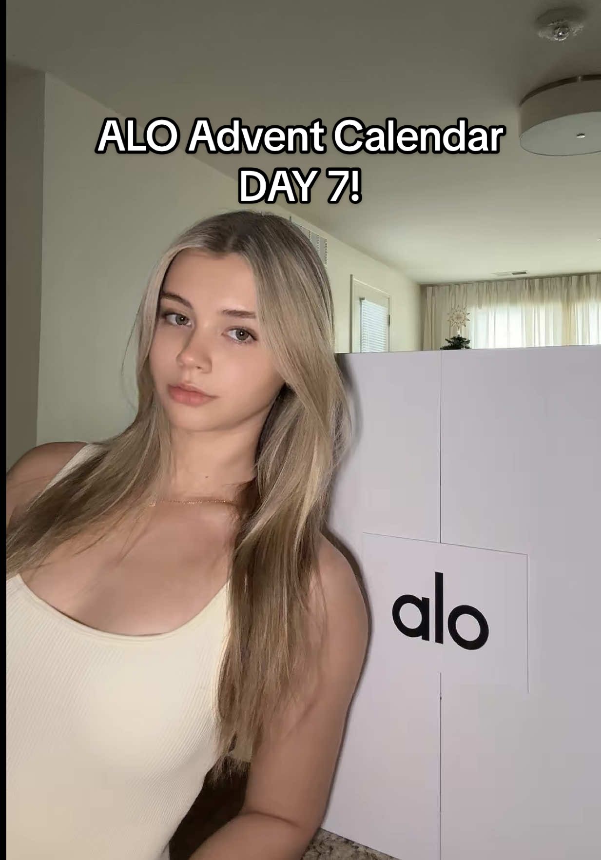 DAY 7 Opening @alo advent calendar!#alo #adventcalendar 