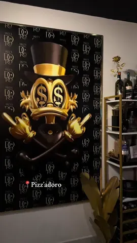 Can you tell I love food.  Anyways. Pizz’adoro is now one of my new favorite restaurants in Florence. Go have a bite of gold and learn about the culture behind the cuisine #eats #florence 