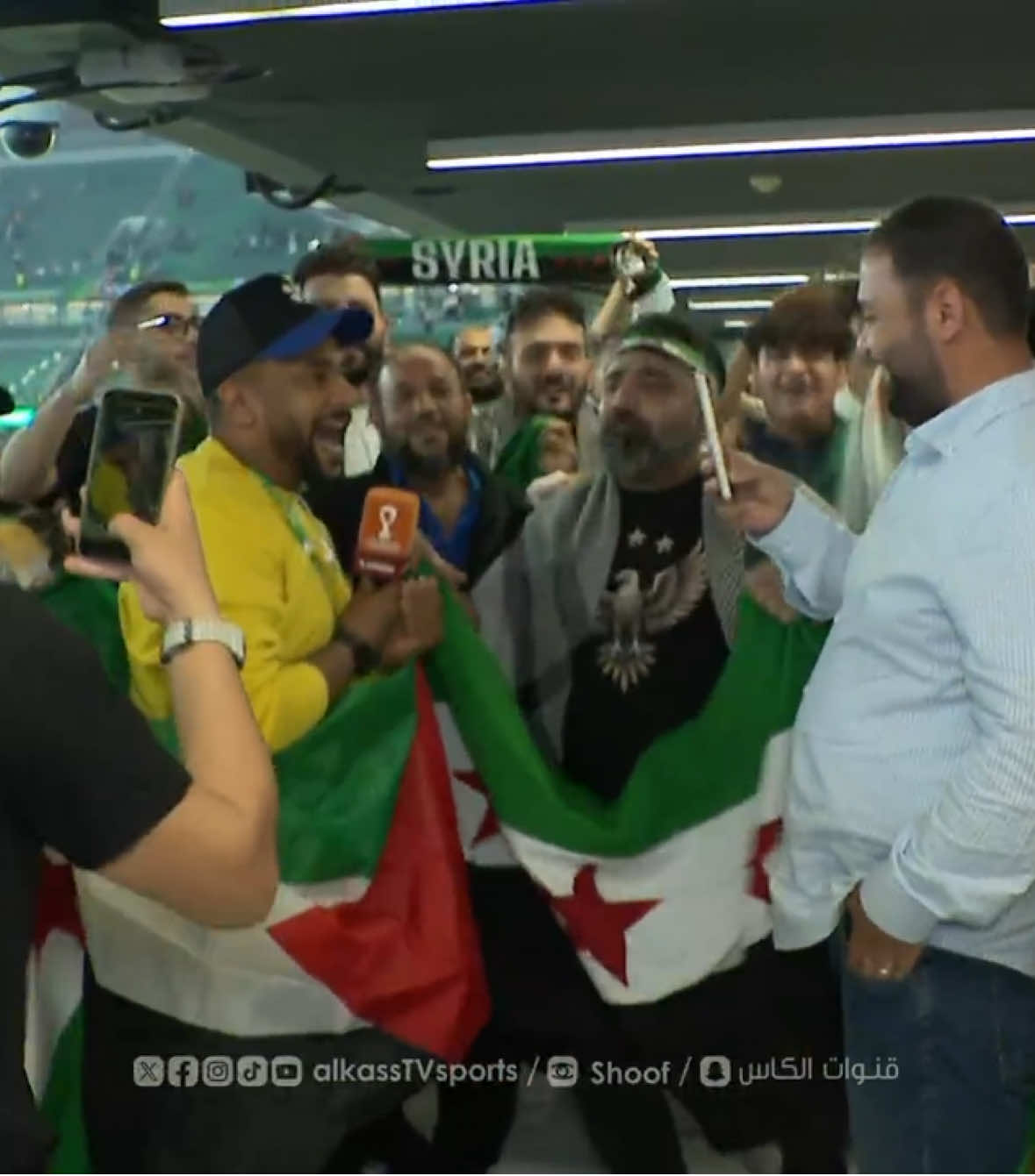 ‏برنامج المجلس | احتفالات واهازيج الجماهير #السورية و #الفلسطينية لا تتوقف من استاد المدينة التعليمية‏  ‏⁧‫#كأس_العرب ‬⁩  ‏⁧‫#قنوات_الكاس‬⁩ || ⁧‫#sportsontiktok ‬⁩
