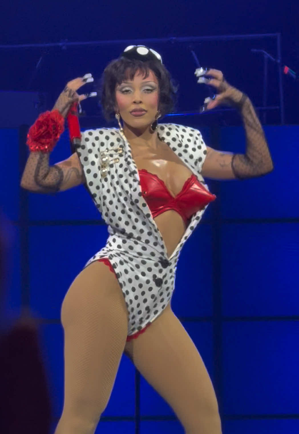 Doja Cat - Paint The Town Red (Tour Ma Vie Live in Manila) @Doja Cat #fyp #foryou #dojacat #vie #tourmavie 