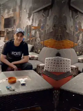 #الشعب_الصيني_ماله_حل😂😂  #foruyou @Essam Sasa  #viraltiktok  #ترندات_تيك_توك  #CapCut 