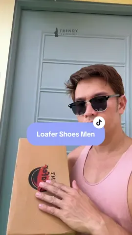 Loafers Shoes for Men and Women leather black shoes for Men and Women #loafersshoes #loafersshoesformen #loafershoes #menfashion #menstyle 