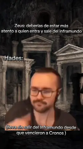 Hades no se mueve de la silla ni la cagar JJAJAJAJA #meme #momazo #mitologia #antiguagrecia #grecia 