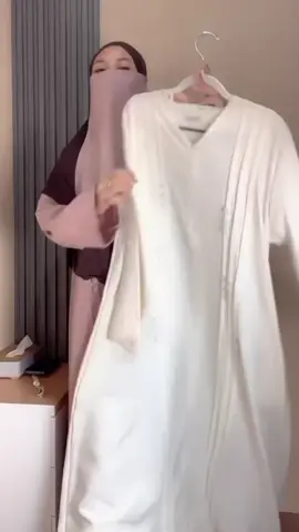 Abaya Halena <NAHLA STORE> Fre #abaya #abayagirls #abayafashion #abayakekinian #abayalebaran 