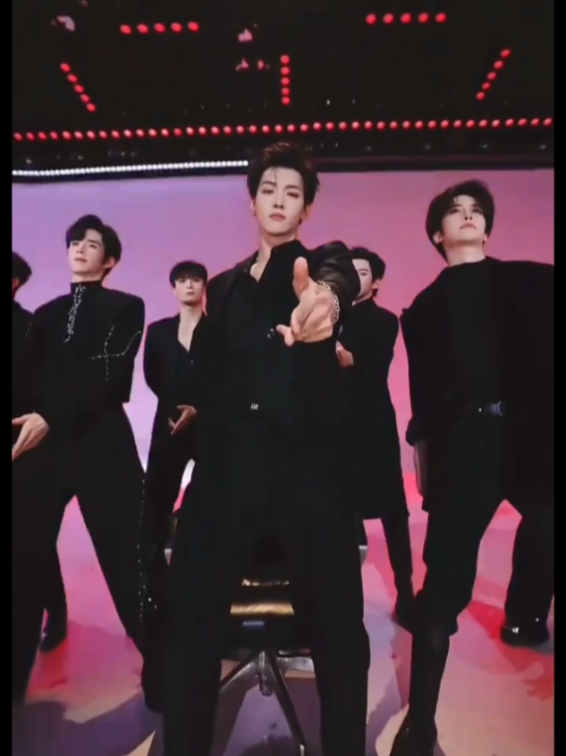 แฟนจ๋าของใครบ้างนะ😽😽💖 #卡其喵ᴴ ¹³¹ 🐈‍⬛ #คาชิเมียว  #ลวี่เย๋ #绿野ᴴ ¹³¹ #H131 -笑脸给多了