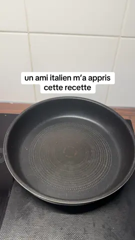 un ami italien m’a appris cette recette de spaghettis  #ideerecette #ideerepas #recetterapide #cuisinefacile #cuisine 