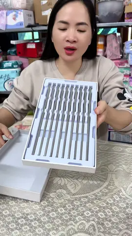 Hộp 10 đôi đũa inox 316L Chockme đầu vuông chống trơn #ngagiadung20 #duaancom #duaancomcaocap #duainox304 #duainoxchockmen 